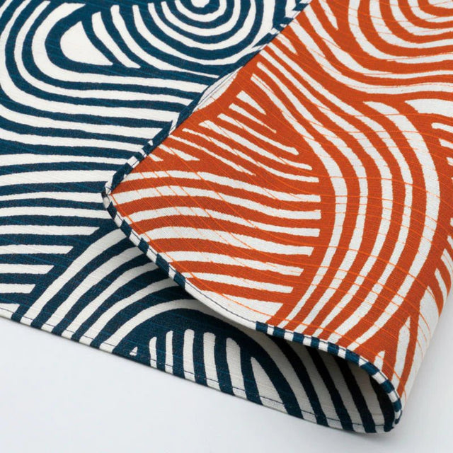104 Isa Monyo Large Reversible Furoshiki Knot (Blue / Orange) - Purematcha Australia