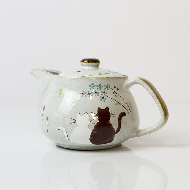 Atelier Yu Cats In Sunny Spot Kutaniyaki Japanese Teapot (360ml) - Purematcha Australia