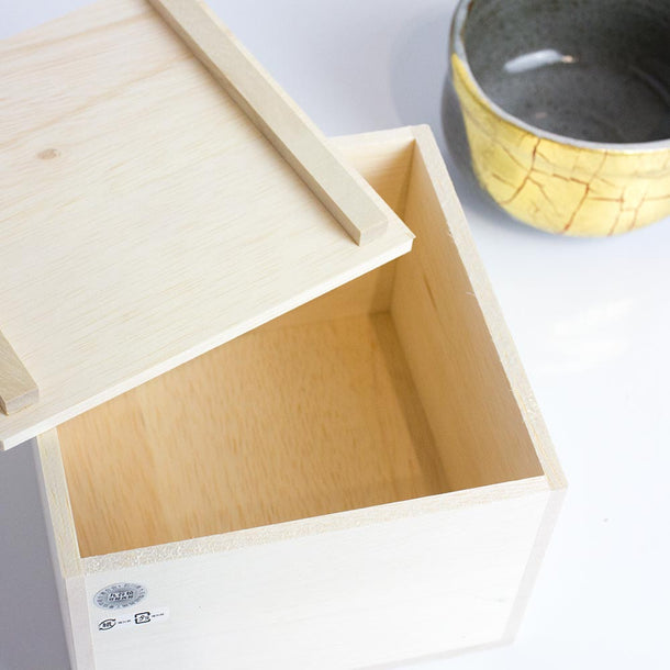 KUTANI Gold Leaf Matcha Bowl Chawan - Purematcha Australia