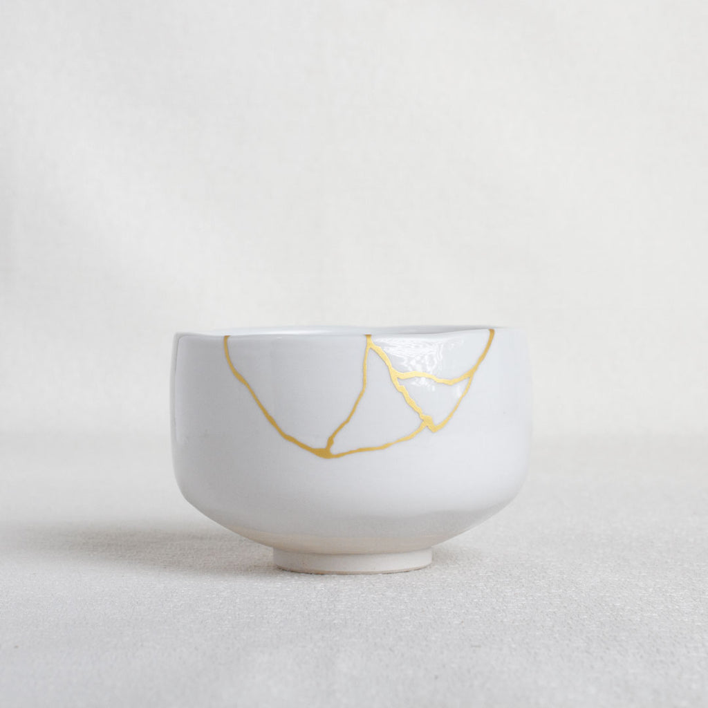 Kintsugi white matcha tea bowl made in Japan