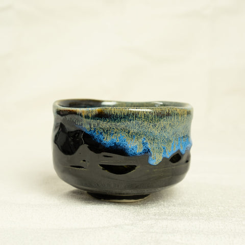 RIFU Large Black Matcha tea bowl chawan with ocean reef drip glaze made in Mino Japan