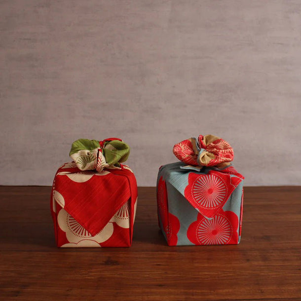 48 Isa Monyo Apricot Red/Green Reversible Furoshiki - Purematcha Australia