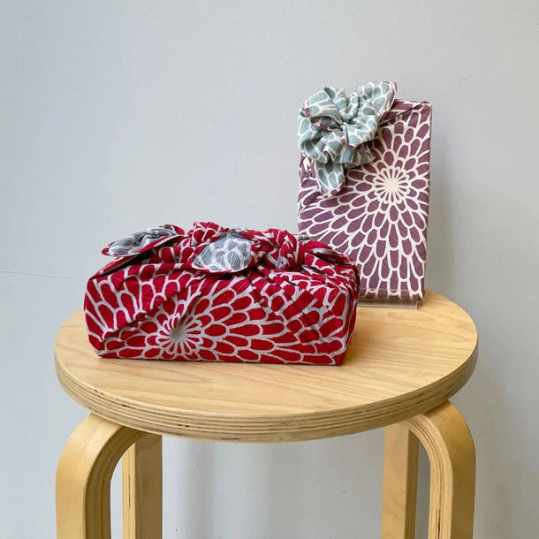 48 Isa Monyo Chrysanthemum Red/Blue Reversible Furoshiki - Purematcha Australia