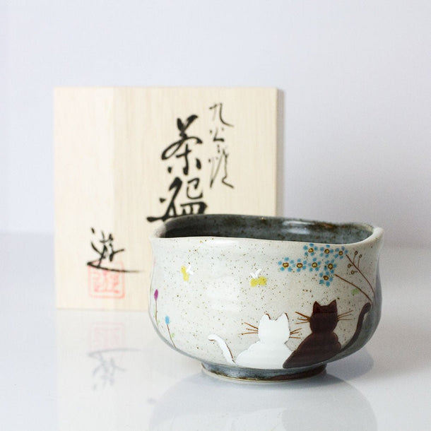Atelier Yu Cats In Sunny Spot Kutani Matcha Bowl Chawan - Purematcha Australia