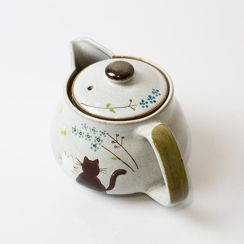 Atelier Yu Cats In Sunny Spot Kutaniyaki Japanese Teapot (360ml) - Purematcha Australia