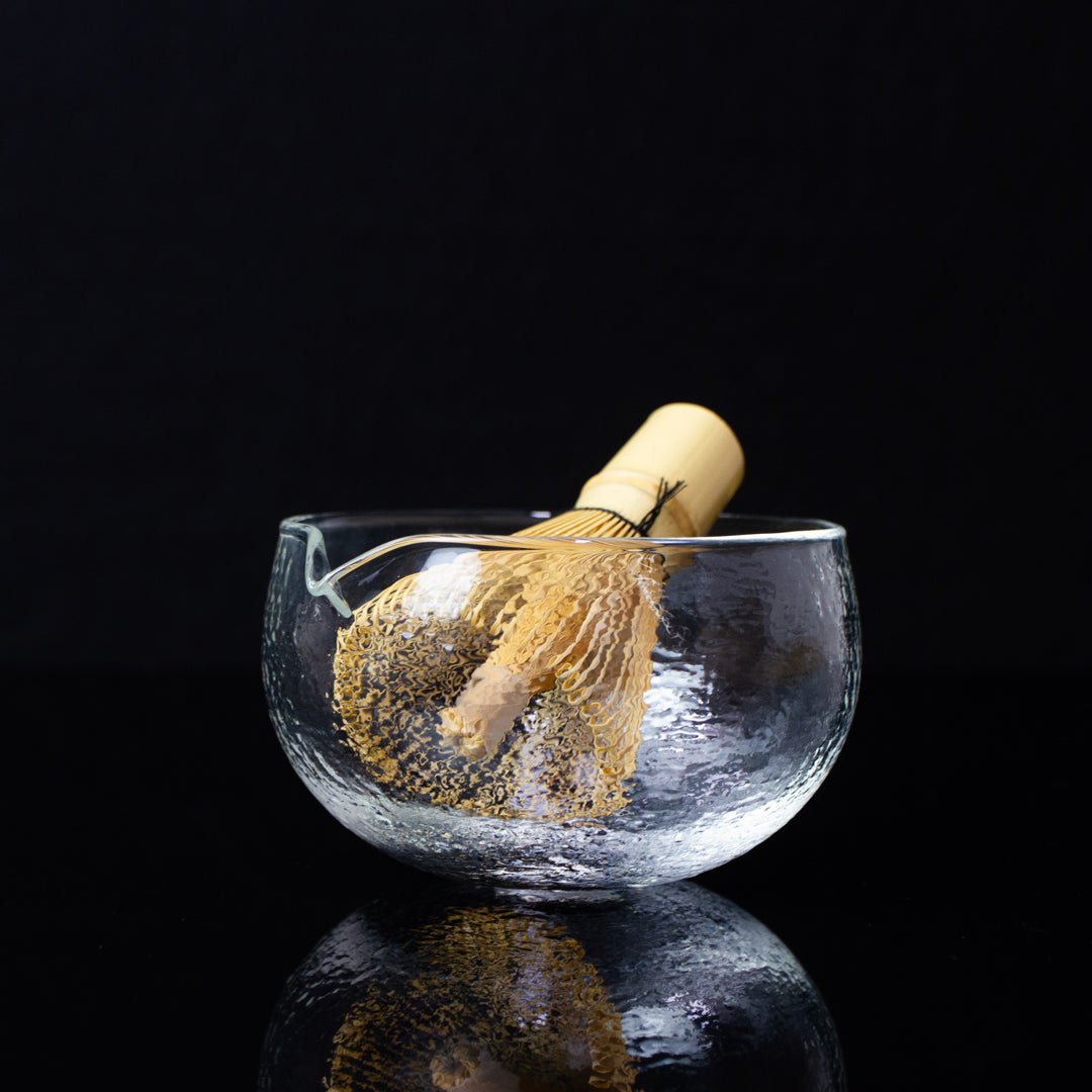 Glass Matcha Bowl With Spout (500ml Textured Glass) - Maison Koko